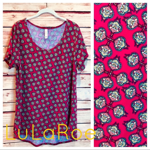 LuLaRoe Tops - LuLaRoe Classic Short Sleeve High-Low Tee